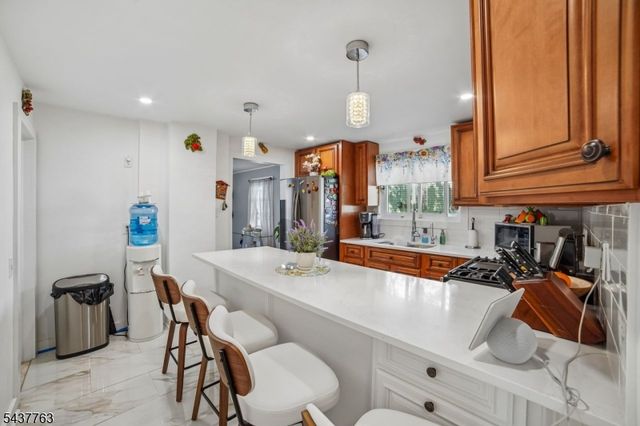37 Stoll St, Netcong Boro, NJ 07857