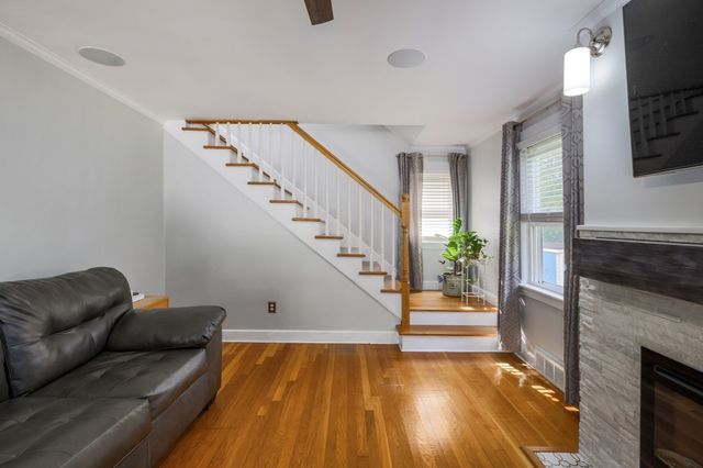 16 Westbrook Rd, Worcester, MA 01602