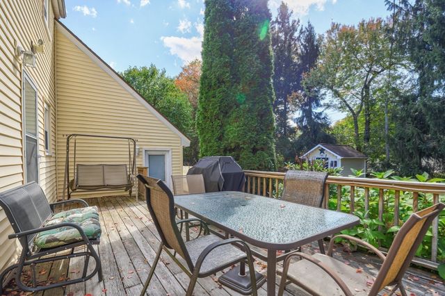 16 Westbrook Rd, Worcester, MA 01602