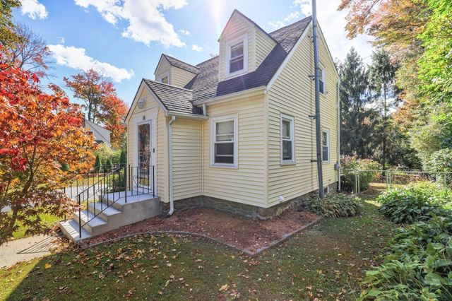 16 Westbrook Rd, Worcester, MA 01602