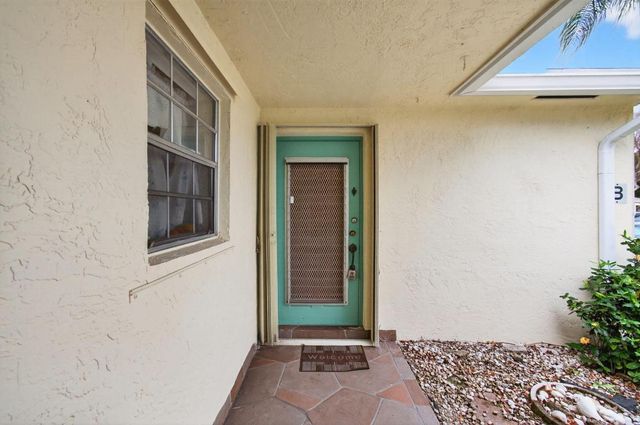 5066 Lakefront Boulevard B, Delray Beach, FL 33484