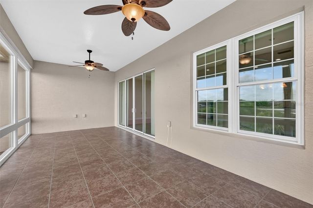10131 LAKE MIONA WAY, Oxford, FL 34484