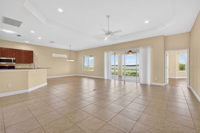 10131 LAKE MIONA WAY, Oxford, FL 34484