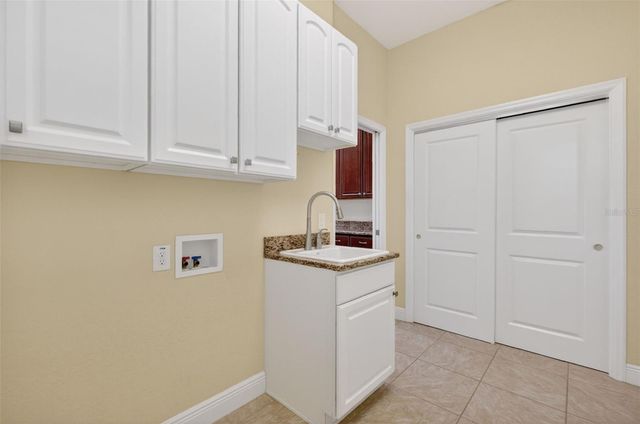 10131 LAKE MIONA WAY, Oxford, FL 34484
