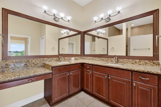 10131 LAKE MIONA WAY, Oxford, FL 34484