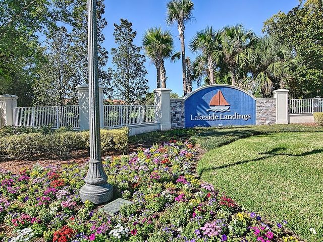10131 LAKE MIONA WAY, Oxford, FL 34484