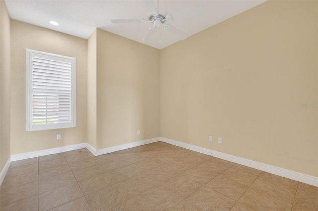 10131 LAKE MIONA WAY, Oxford, FL 34484