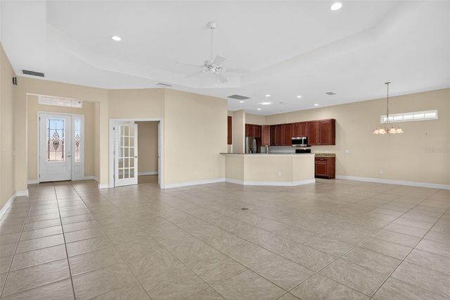 10131 LAKE MIONA WAY, Oxford, FL 34484