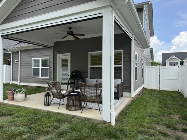 216 Daniel St, Pleasant View, TN 37146