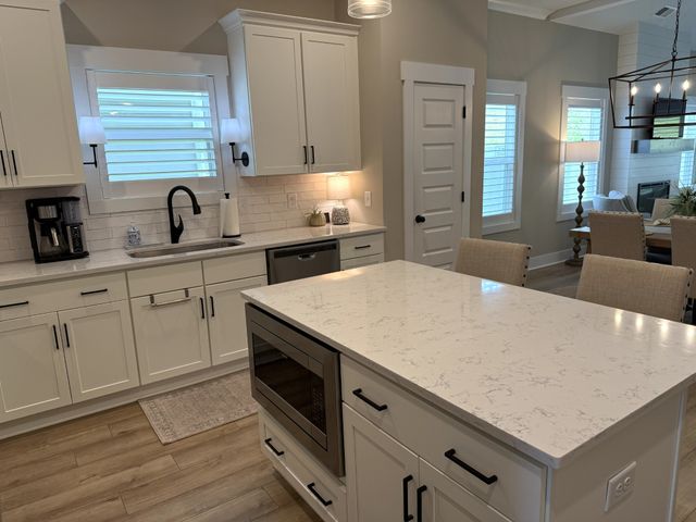 216 Daniel St, Pleasant View, TN 37146