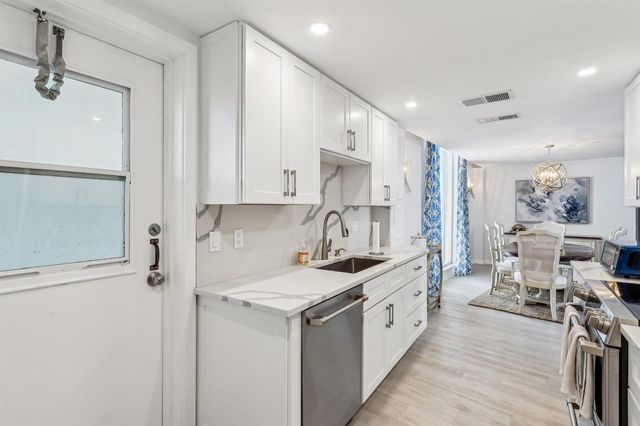 5400 N Ocean Drive E Pha, Singer Island, FL 33404