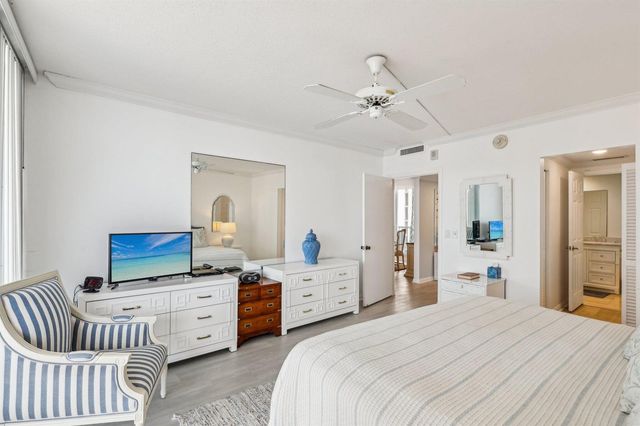 5400 N Ocean Drive E Pha, Singer Island, FL 33404