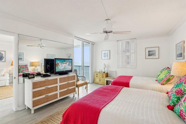5400 N Ocean Drive E Pha, Singer Island, FL 33404