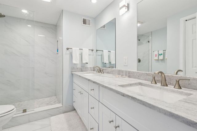 5400 N Ocean Drive E Pha, Singer Island, FL 33404