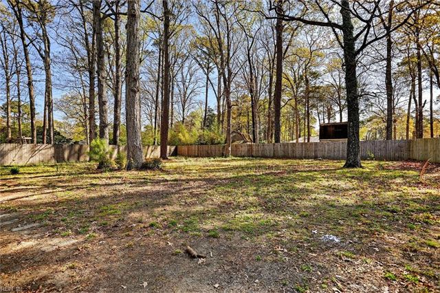 902 Laurel AVE, Chesapeake, VA 23325