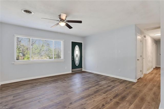 902 Laurel AVE, Chesapeake, VA 23325