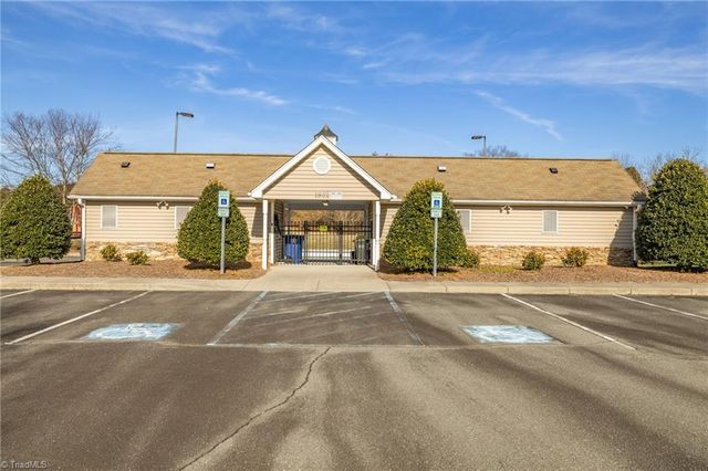 1804 Pine Cove Court, Winston-salem, NC 27127