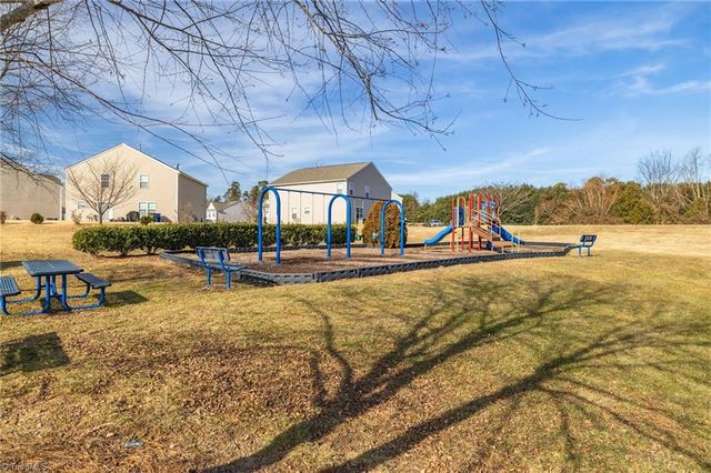 1804 Pine Cove Court, Winston-salem, NC 27127