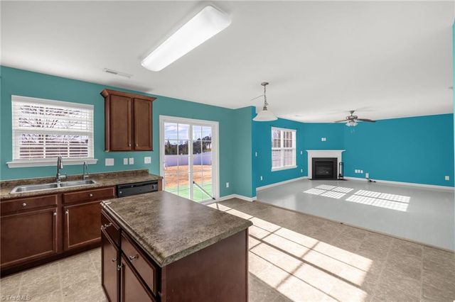 1804 Pine Cove Court, Winston-salem, NC 27127