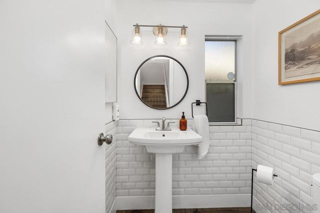 1534 Glenwood, San Diego, CA 92103