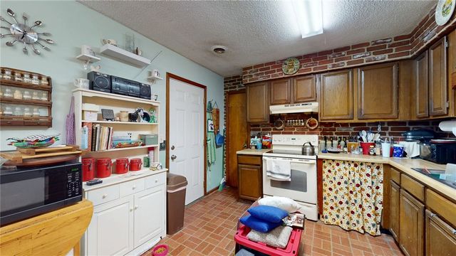 2710 Villa Boulevard, Fayetteville, AR 72703
