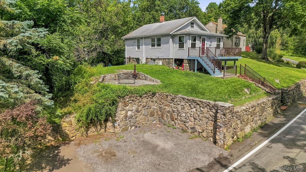 39 Buckberg Mountain Road, Tomkins Cove, NY 10986 — photo 2