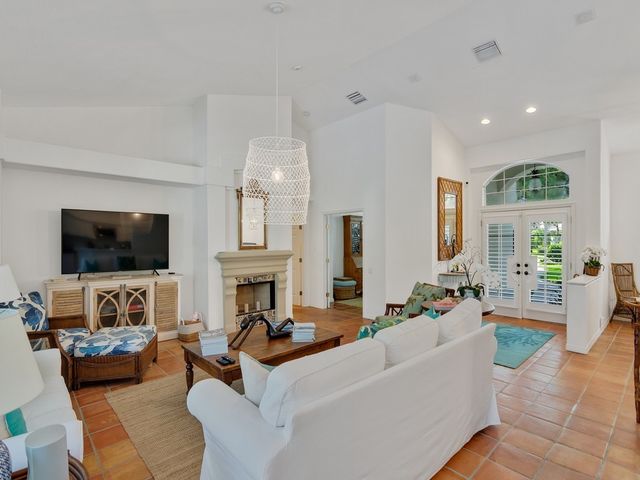 250 Ocean Beach Trail, Vero Beach, FL 32963