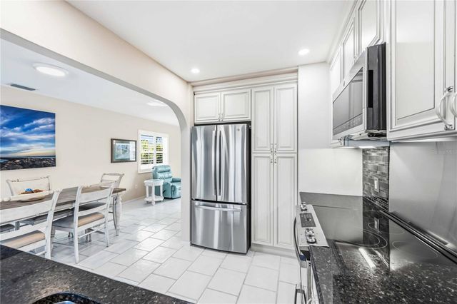 1015 BEACH MANOR CIRCLE 53, Venice, FL 34285