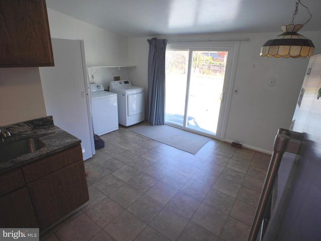 39 OAK CT, Annapolis, MD 21401