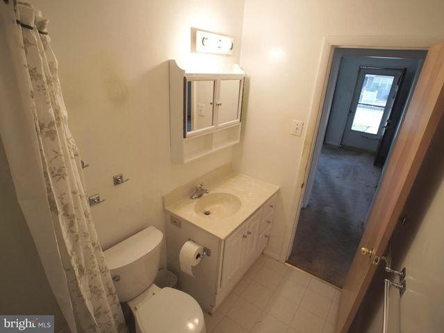 39 OAK CT, Annapolis, MD 21401