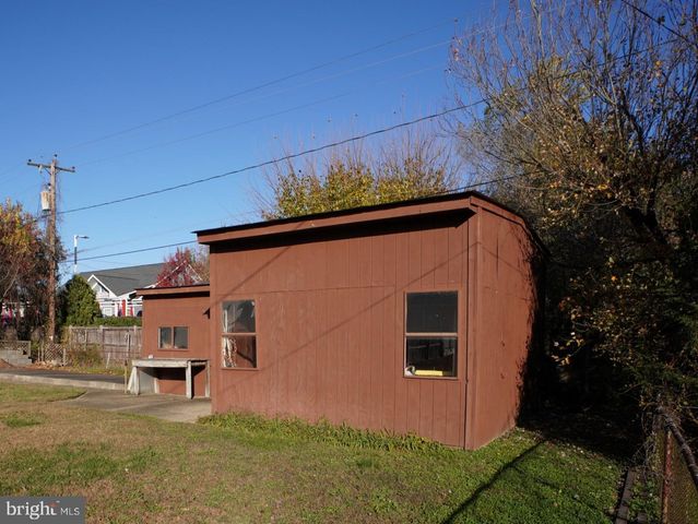 39 OAK CT, Annapolis, MD 21401