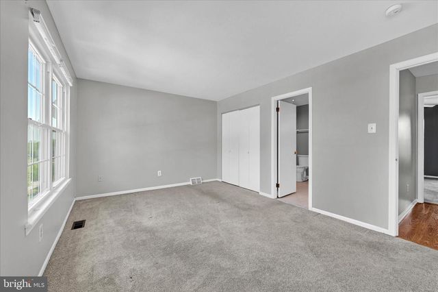 621 KENNEY LN, Brookhaven, PA 19015