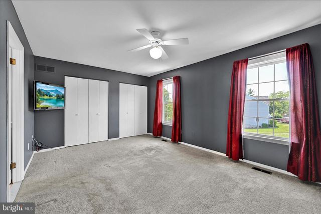621 KENNEY LN, Brookhaven, PA 19015
