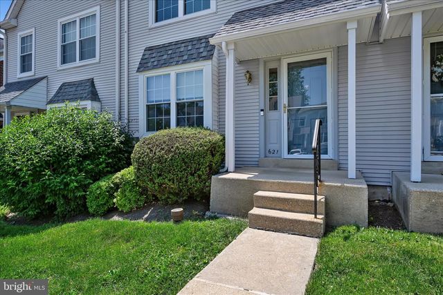 621 KENNEY LN, Brookhaven, PA 19015