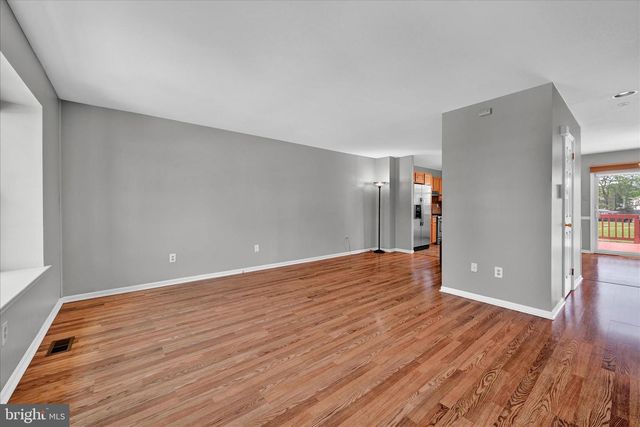 621 KENNEY LN, Brookhaven, PA 19015