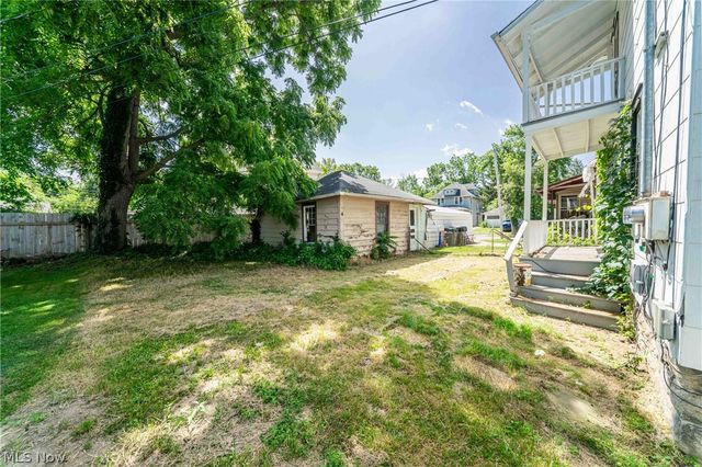 1318 Middle Avenue, Elyria, OH 44035