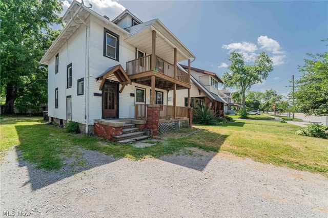 1318 Middle Avenue, Elyria, OH 44035