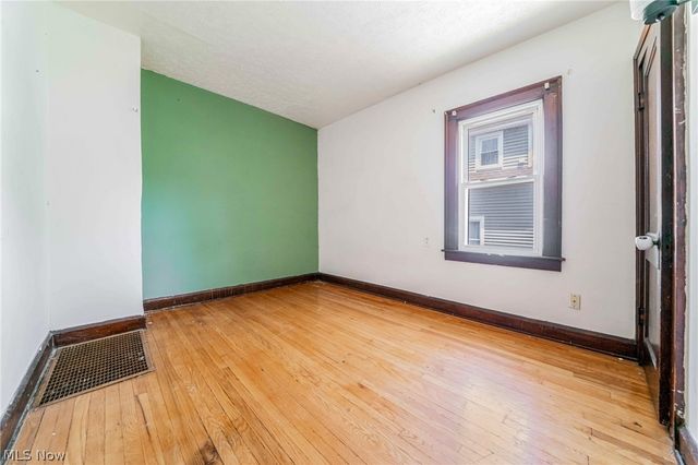 1318 Middle Avenue, Elyria, OH 44035