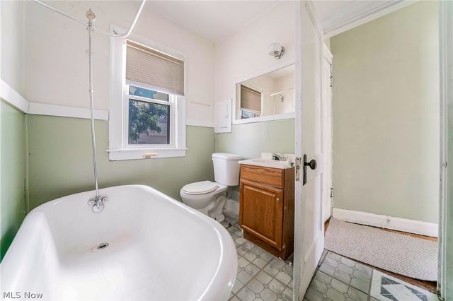 1318 Middle Avenue, Elyria, OH 44035