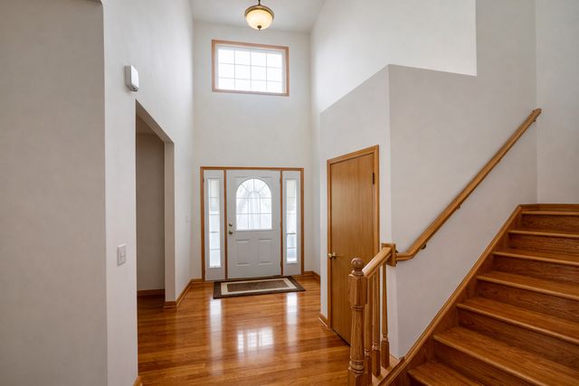 617 The Hague, Peotone, IL 60468