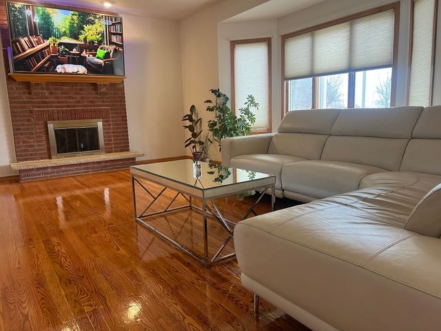 617 The Hague, Peotone, IL 60468