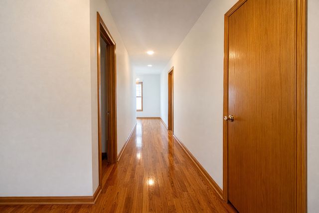 617 The Hague, Peotone, IL 60468