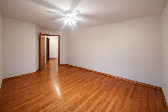 617 The Hague, Peotone, IL 60468