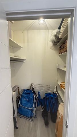 1965 S Ocean Dr 5D, Hallandale Beach, FL 33009