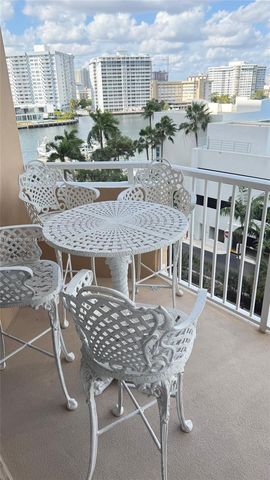 1965 S Ocean Dr 5D, Hallandale Beach, FL 33009