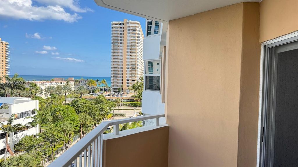 1965 S Ocean Dr 5D, Hallandale Beach, FL 33009