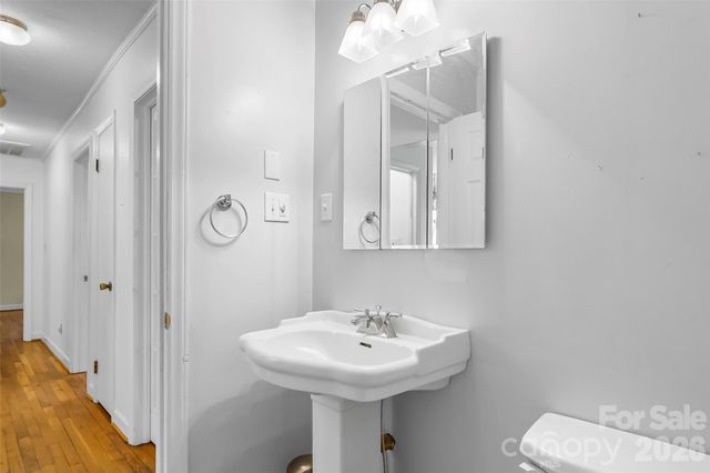 512 Paxton Creek Road, Marion, NC 28752