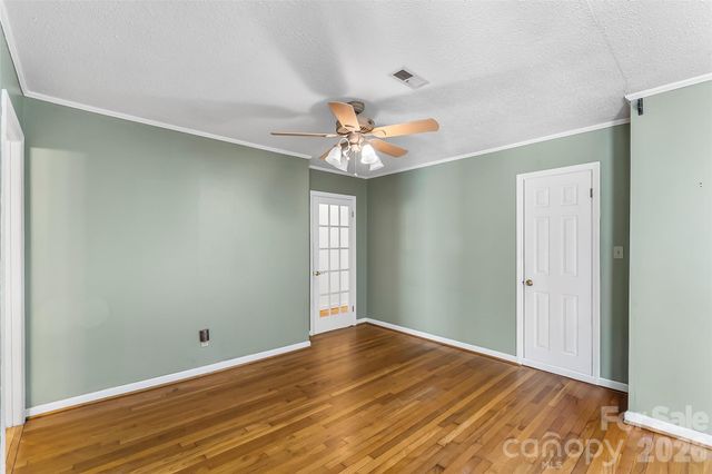 512 Paxton Creek Road, Marion, NC 28752