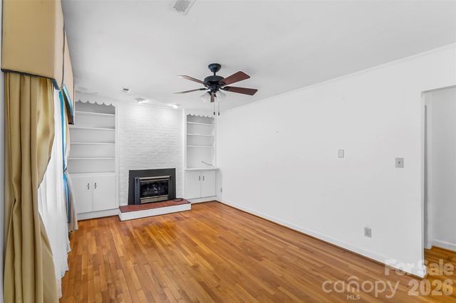 512 Paxton Creek Road, Marion, NC 28752