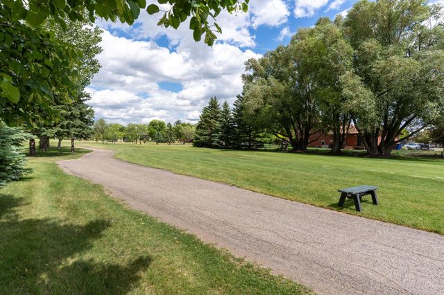 2858 26th Street Circle S, Moorhead, MN 56560
